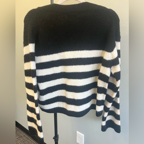 H&M Oversized Rib-Knit Cardigan, Size XS - Picture 4 of 6